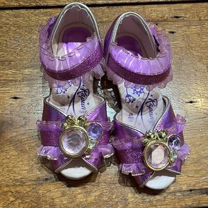Disney Rapunzel shose size US 11/12 worn ones purple